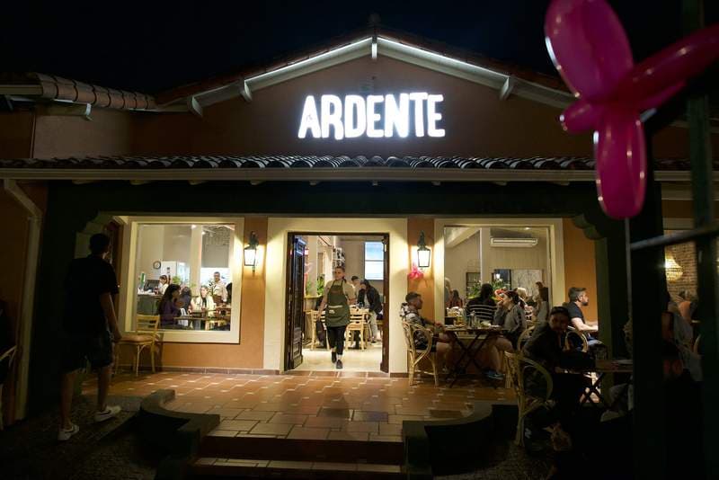 Ardente de Noche